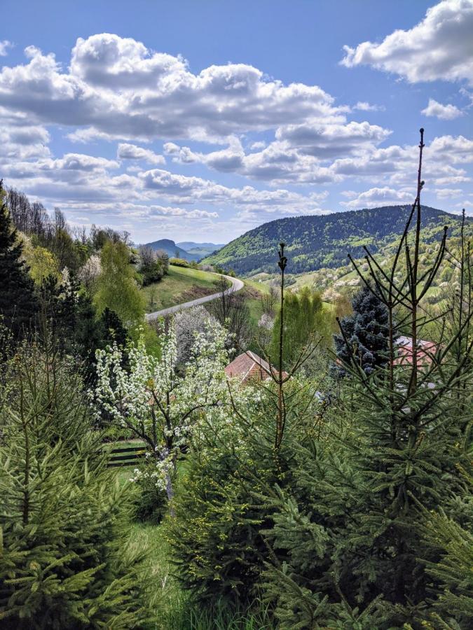 The Magical Paths Apartment Кремница Екстериор снимка